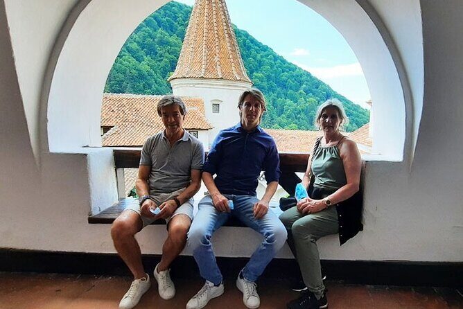 Bears Sanctuary, Dracula Castle and Poiana Brasov-Private day tour from Brasov - Bran Castle: Dracula’s castle, Vlad-the-Impaler legend, and guided context