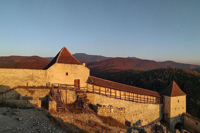 Brasov: Bear Sanctuary, Bran Castle & Rasnov Fortress GUIDED Tour - Stop 2: Bran Castle and the legend-to-reality walkthrough