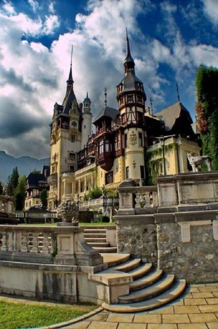 Brasov: Bran, Peles and Cantacuzino Castles Day Tour - Peleș Castle in Sinaia: Priority Access, But You Must Handle Your Ticket