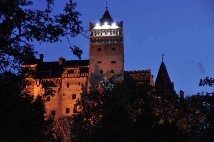 Brasov: Bran, Peles and Cantacuzino Castles Day Tour - Bran Castle: The Dracula Label, Explained Without the Fog