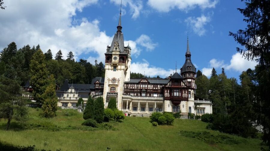Brasov: Peles Castle, Bran Castle & Rasnov Fortress Day Tour - The Skip-the-Line Reality at Bran and Beyond