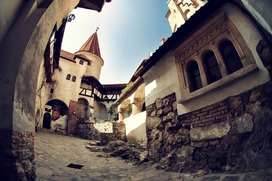 Bucharest: Dracula Castle, Peles Castle & Brasov Guided Tour - A 14-Hour Transylvania Primer: Peles, Bran, and Brașov Without the Guesswork