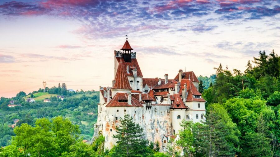 Bucharest: Dracula's Castle, Peles Castle, & Brasov Old Town - Should you book this tour?