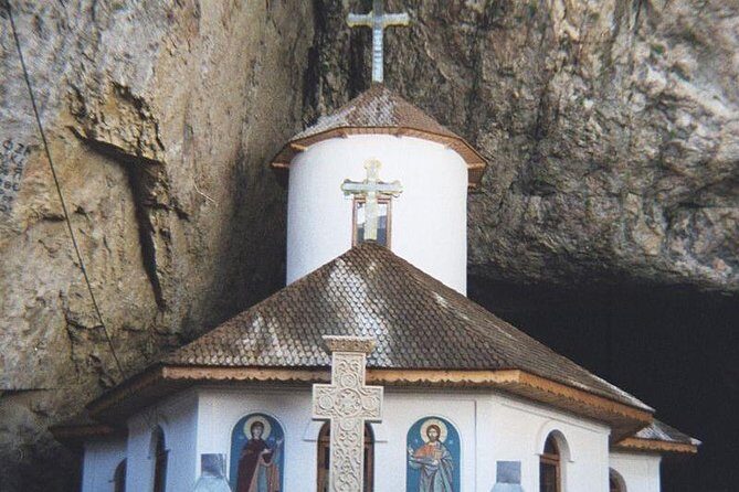 Bucharest Private Tour to Peles Castle & Biggest Salt Mine in Eu - The Guide Factor: Strong English and Real Planning