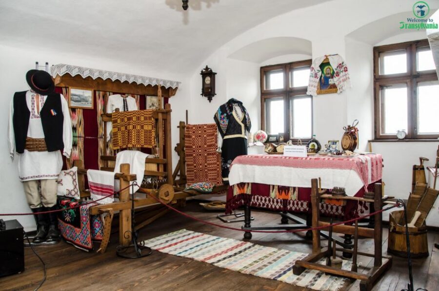 Day trip Bran Castle, Rasnov Fortress and Bear Sanctuary - FAQ