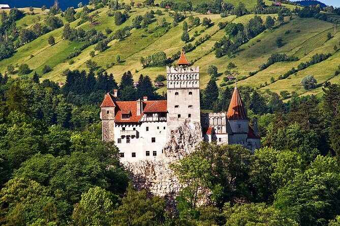 Dracula beyond the legend: 8-day private tour in Transilvania - Bucharest’s Palace of the Parliament and Old Town: Day 1’s strong start