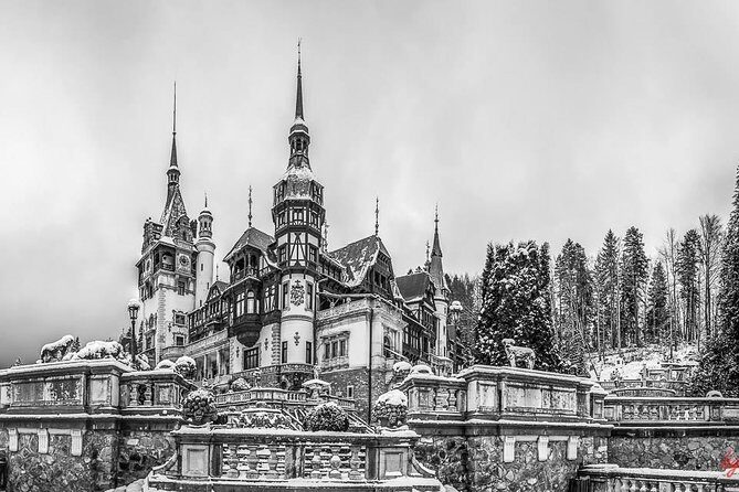 Dracula's Castle, Peles Castle and Brasov - Private Day Trip from Bucharest - Brașov historical center: where the day breathes