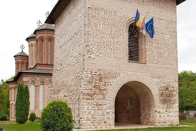Dracula's Tomb and Mogosoaia Palace, Private Tour from Bucharest - Price and value: when $94.93 makes sense