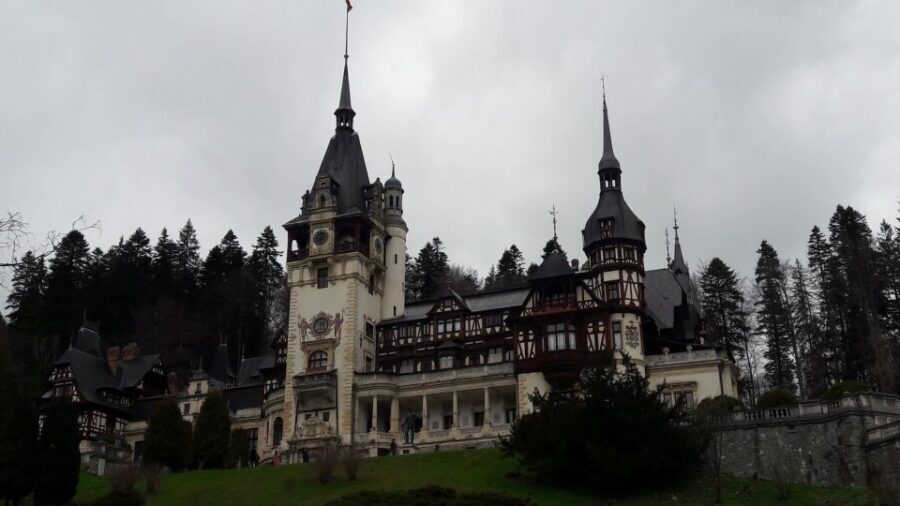From Brasov: Peles Castle, Bran Castle & Cantacuzino Castle - Practical Tips for a Smooth Day (Tickets, Shoes, and Photo Timing)