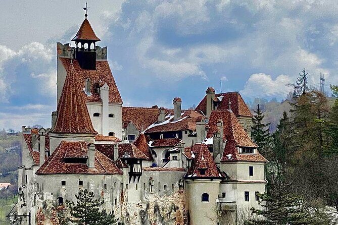 From Brasov: Small-group tour Bran, Rasnov, and Peles Castles - From Brașov pickup to Bucegi Mountain views: the ride sets the tone