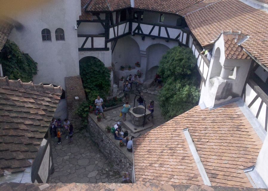 From Bucharest: Day Trip to Dracula and Peles Castle - The Prahova Valley ride is more than transit time
