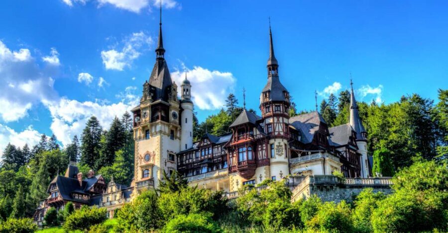 From Bucharest: Day Trip to Dracula and Peles Castle - Who should book this tour (and who should rethink it)