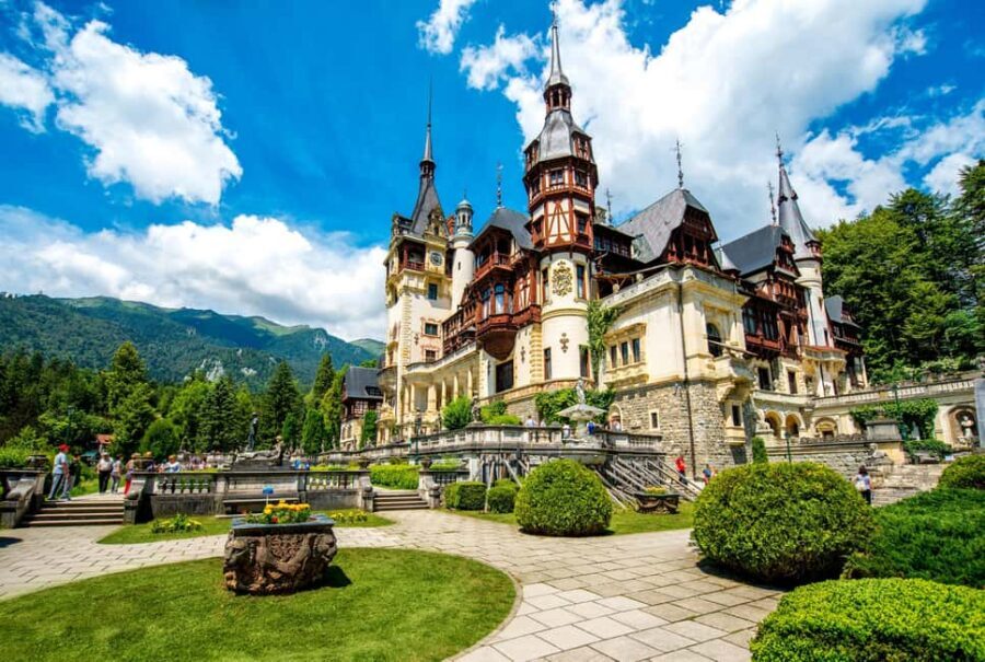 From Bucharest: Day Trip to Peles, Dracula's Castle, Brasov - Key Stops Worth Knowing Before You Go