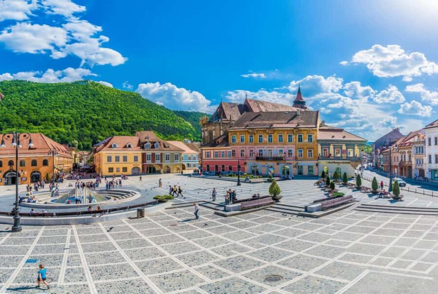 From Bucharest: Day Trip to Peles, Dracula's Castle, Brasov - Peleș Castle in Sinaia: Royal Grandeur in a Fairytale Setting