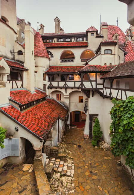 From Bucharest: Day Trip to Peles, Dracula's Castle, Brasov - The Return to Bucharest: Budget for a Longer Day