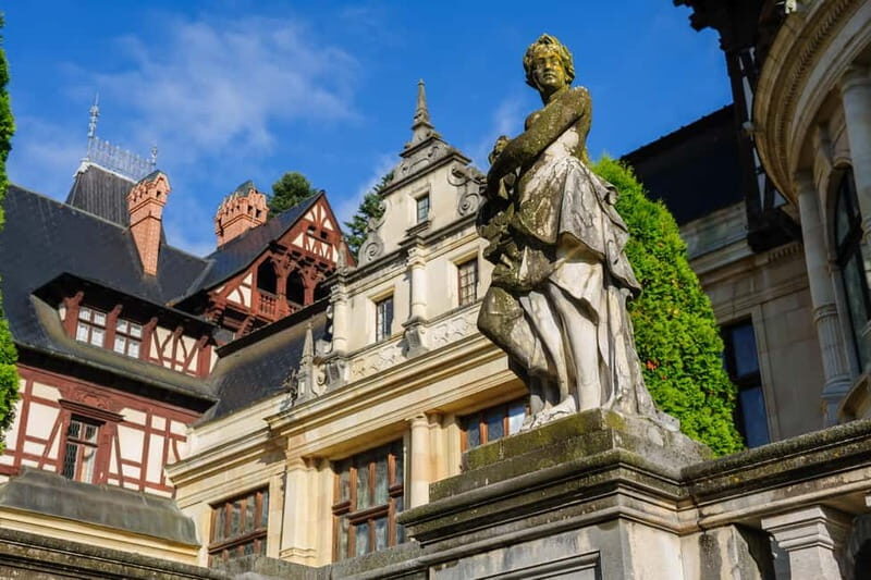 From Bucharest: Peles Castle, Brasov & Bran Castle Day Trip - Brașov Old Town: a guided walk that makes the medieval layout click