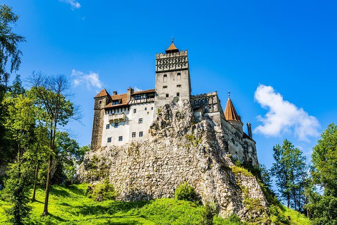 Guided Tour to Dracula Castle, Peles Castle and Brasov - Day Schedule: How 12 Hours Feels in Real Life