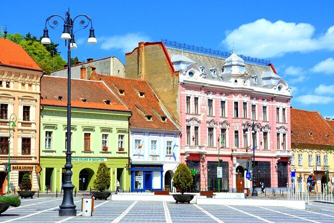 Guided Tour to Dracula Castle, Peles Castle and Brasov - Tour Guides and the Value of Storytelling