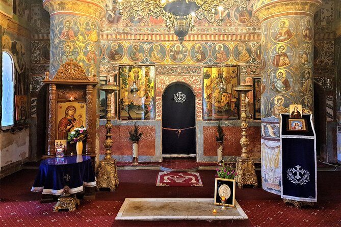 Mystical Monasteries, Dracula's Tomb and Mogosoaia Lake Palace - Private Tour - Stop 1 in Bucharest: University Square and Quick Monument Views