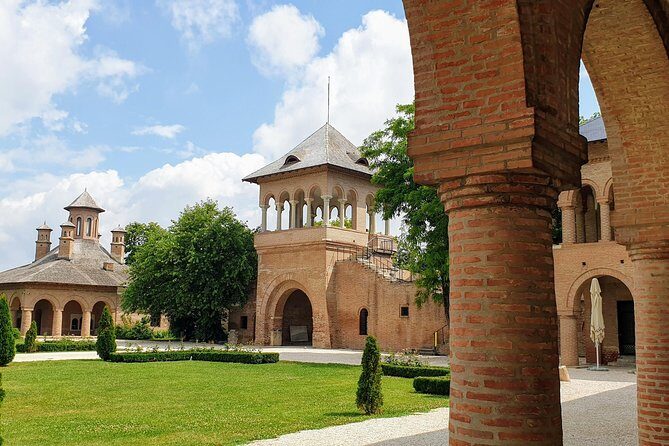 Mystical Monasteries, Dracula's Tomb and Mogosoaia Lake Palace - Private Tour - Caldarusani Monastery: Orthodox Architecture on a Lake Island