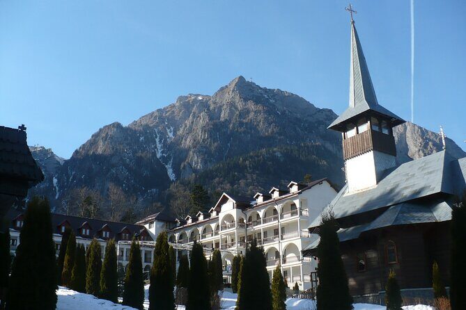 Peles Castle and optional Cantacuzino Castle from Brasov - Cota 1400 gondola: panoramic views with a seasonal limit