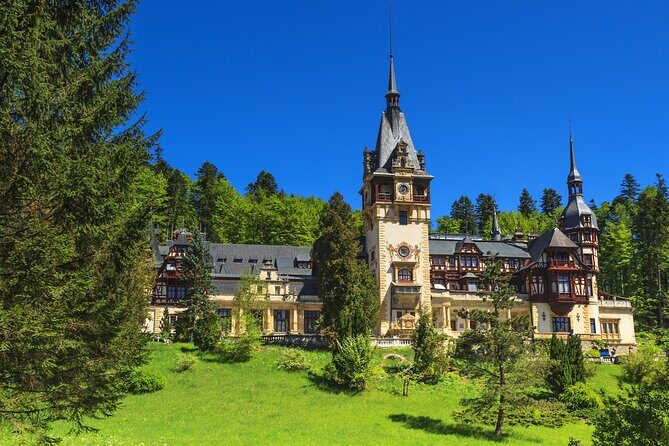 Peles Castle, Dracula Castle and Brasov old town - private tour from Bucharest - Key points to know before you go