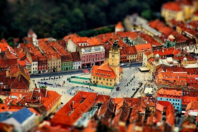 Peles Castle, Dracula Castle and Brasov old town - private tour from Bucharest - Sinaia Monastery: A Quiet Courtyard Reset