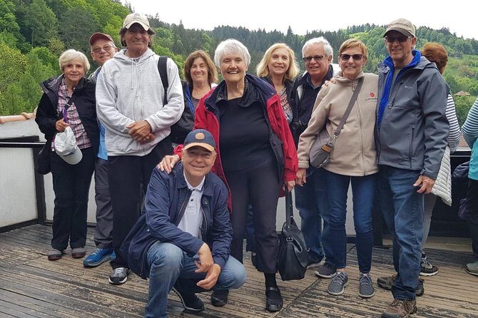 Peles Castle, Dracula's Castle and Medieval Town of Brasov in one day - The 7:00 am meeting point and how to avoid morning chaos