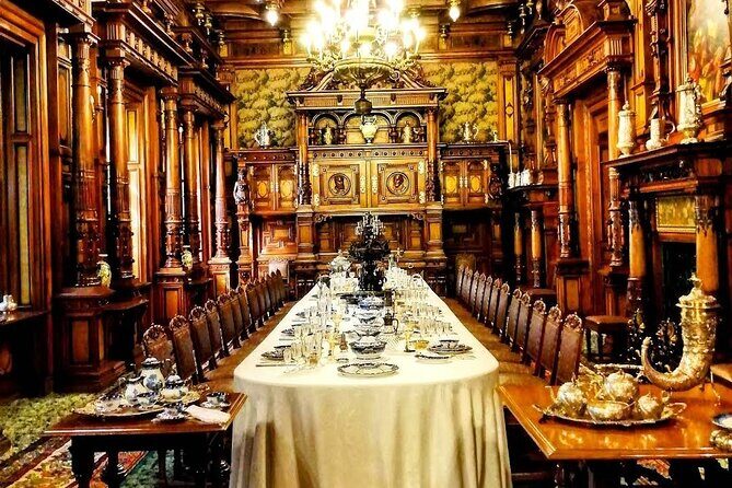 Private Tour to Dracula's Castle, Brașov City & Peleș Castle - Brasov historical center and the Black Church stop