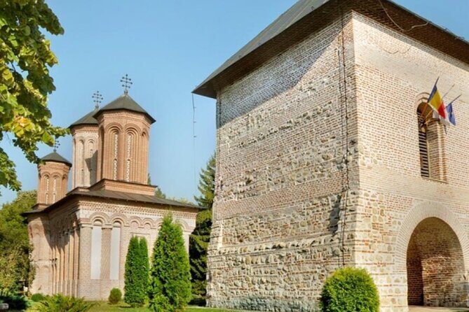 Vlad the Impaler Royal Court from Târgoviște, Peleș Castle and Dracula grave - Price and value: what you’re paying for (and what you’re not)